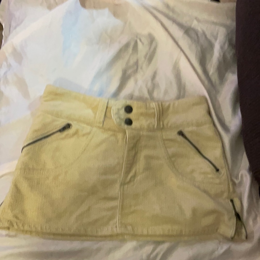 Frankie B~ short, khaki corduroy skirt!